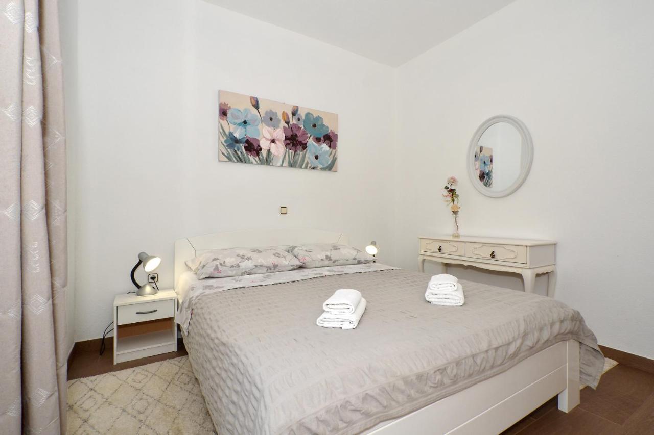 Apartment Una Seget Vranjica Exteriér fotografie